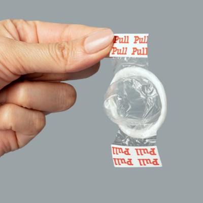 LATEX FREE CONDOMS UNIQ PULL